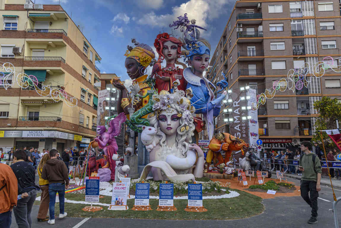 Valencia - fallas 2023 - 7 premio - falla L'Antiga de Campanar - Som de colors 01 .jpg